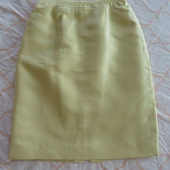 Elegant Suit As New - Picture 7 of 10